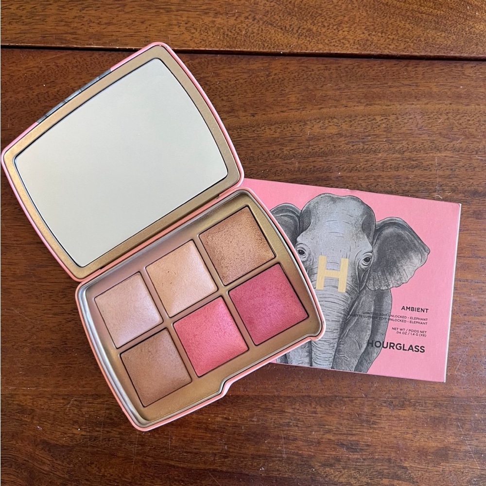 Hourglass Ambient Lighting Holiday Palette Elephant 2022